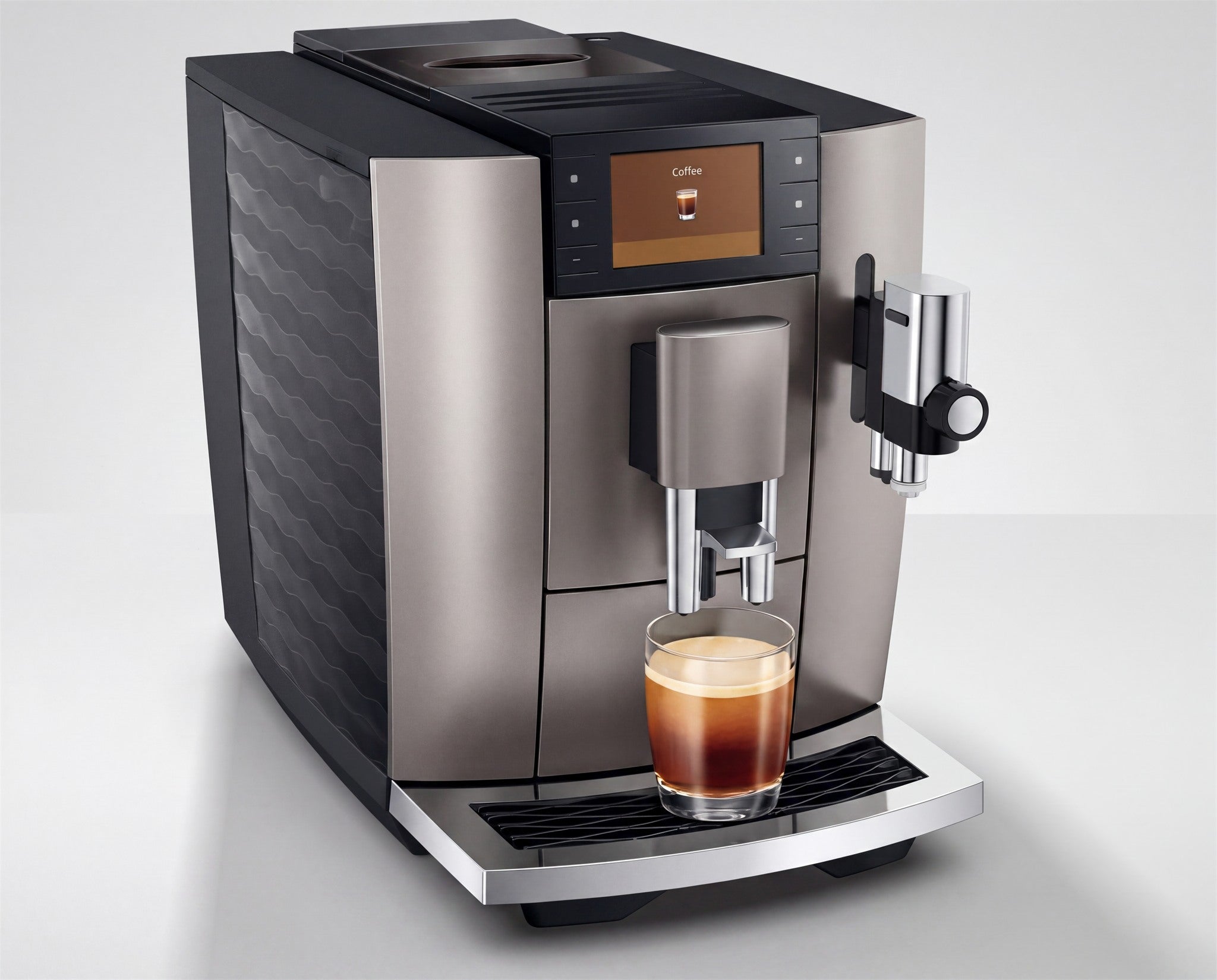 Lateral texturizado de la cafetera superautomática en acabado Midnight Silver